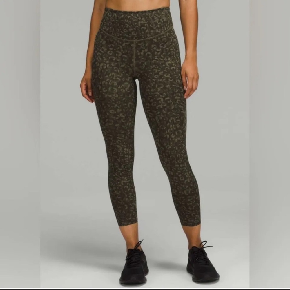 Lululemon Base Pace High-Rise Tight 25 Intertwine Camo Medium Olive Multi Size 4